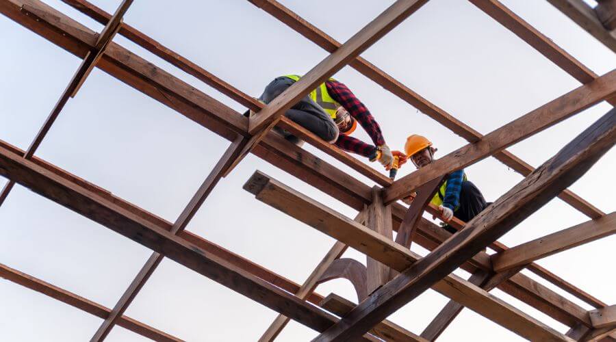 Professional gutter cleaning services in Plainville, CT